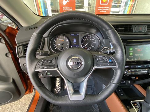 Used 2019 Nissan Rogue SL w/ Premium Package AWD/4WD image 30