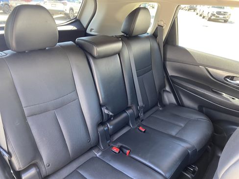 Used 2015 Nissan Rogue SL w/ SL Premium Package AWD/4WD image 19
