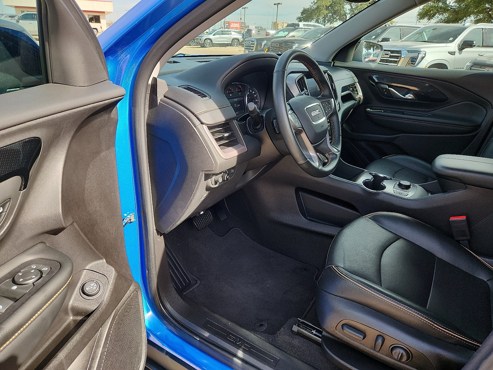 Used 2024 GMC Terrain AT4 AWD/4WD image 16
