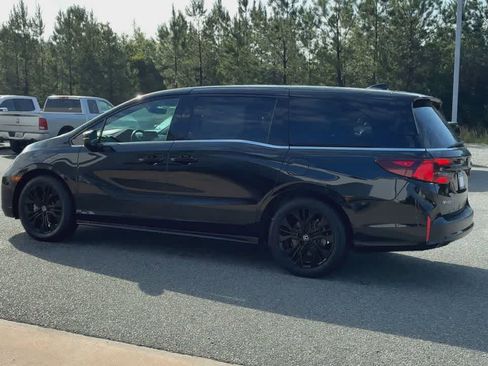 Used 2025 Honda Odyssey Sport-L image 6