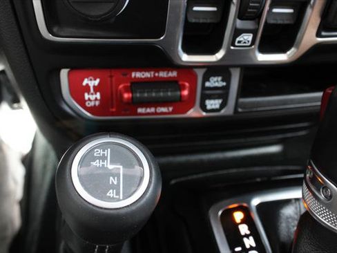 Certified 2020 Jeep Gladiator Rubicon image 34