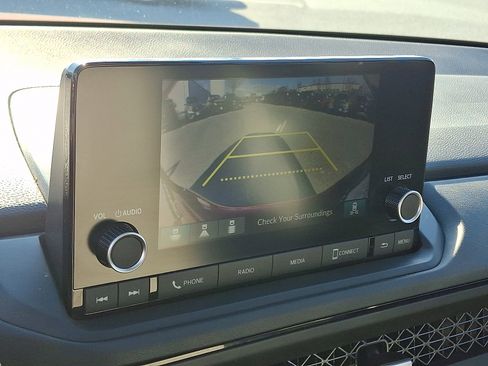 Used 2023 Honda Accord EX image 18