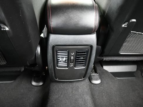 Used 2024 Dodge Durango GT image 37
