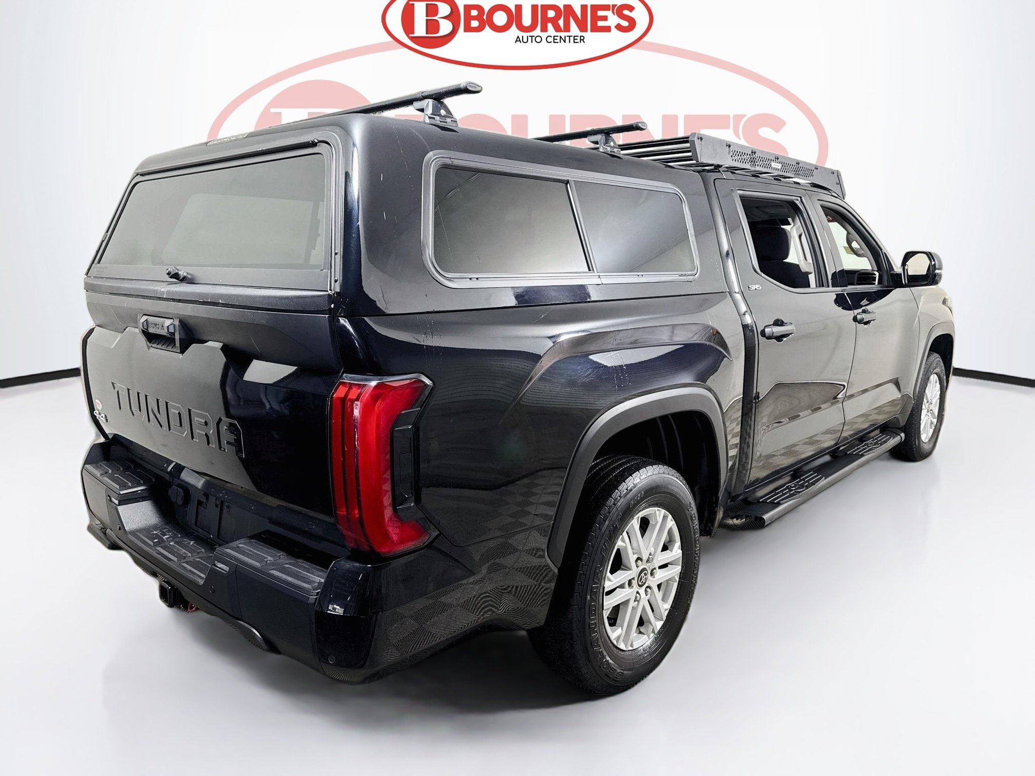 Used 2023 Toyota Tundra SR5 w/ SR5 Convenience Package AWD/4WD image 8