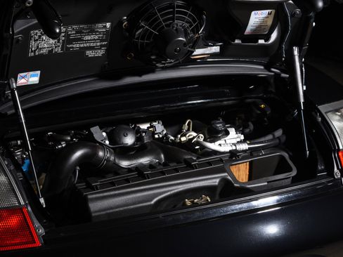 Used 2005 Porsche 911 Turbo AWD/4WD image 23