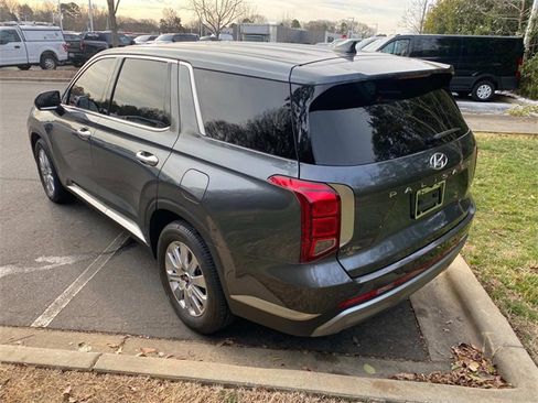 Used 2023 Hyundai Palisade SE image 31
