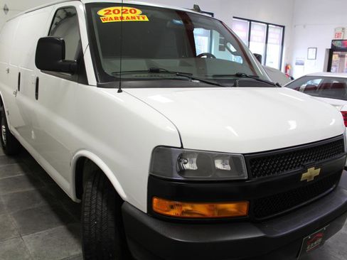 Used 2020 Chevrolet Express 2500 w/ Driver Convenience Package image 3