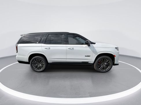 Used 2023 Cadillac Escalade V AWD/4WD image 9
