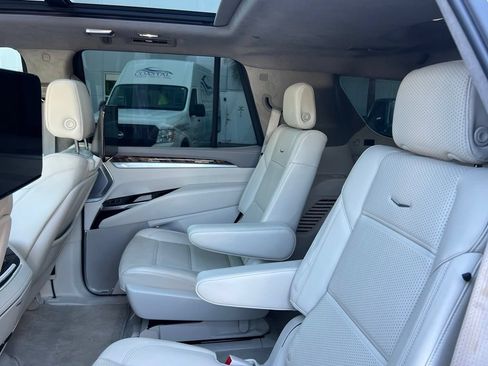 Certified 2025 Cadillac Escalade Sport Platinum AWD/4WD image 14