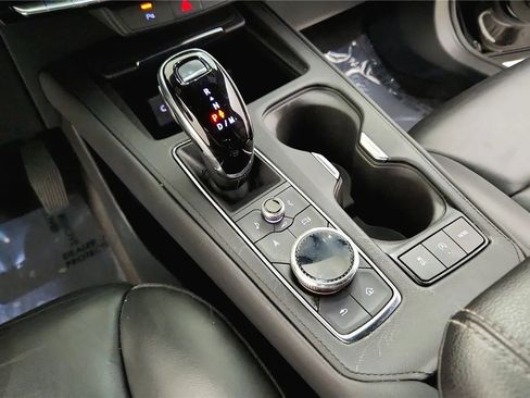 Used 2024 Cadillac XT4 Premium Luxury image 34