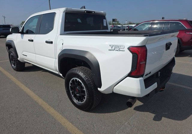 Used 2026 Toyota Tacoma TRD Off-Road AWD/4WD image 5