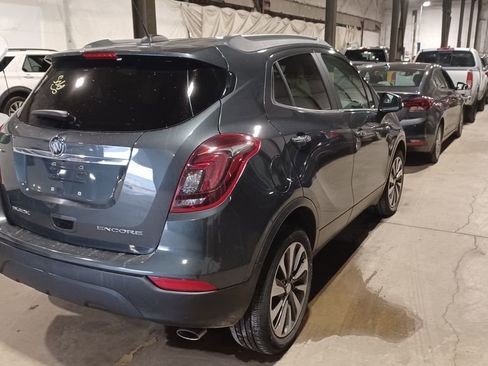 Used 2017 Buick Encore Essence image 2