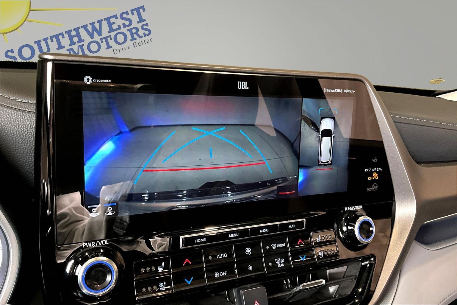 Used 2022 Toyota Highlander Limited FWD image 15