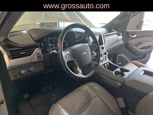Used 2018 Chevrolet Suburban LT w/ Luxury Package AWD/4WD image 18