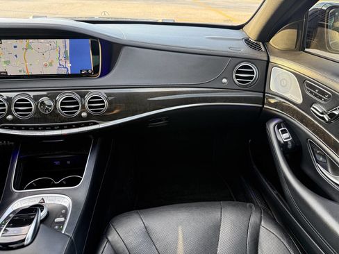 Used 2017 Mercedes-Benz S 550 Sedan image 20