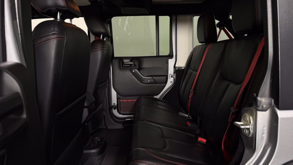 Used 2017 Jeep Wrangler Unlimited Rubicon AWD/4WD image 24
