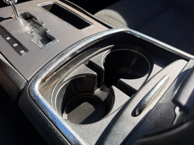Used 2012 Dodge Charger SE RWD image 24