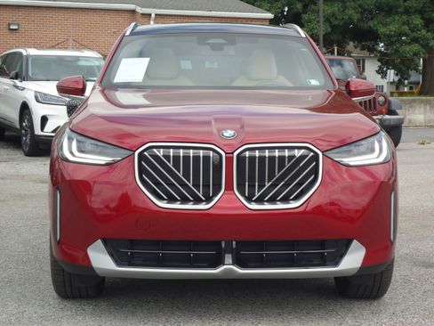 Used 2025 BMW X3 xDrive30i w/ Premium Package AWD/4WD image 8