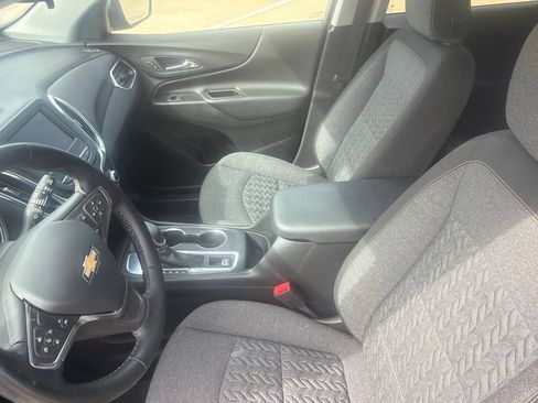 Used 2023 Chevrolet Equinox LT FWD image 24