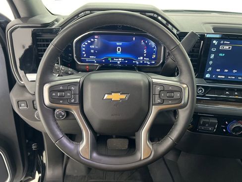 Used 2025 Chevrolet Silverado 1500 LT image 10
