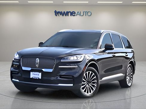 Used 2024 Lincoln Aviator AWD w/ Premium Package image 5