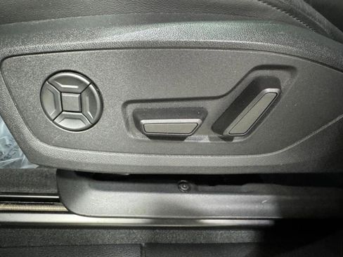 Certified 2022 Audi Q3 2.0T Premium w/ Convenience Package image 25