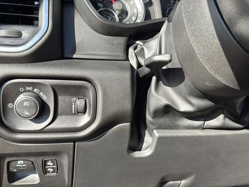 Used 2025 RAM 1500 Lone Star image 18