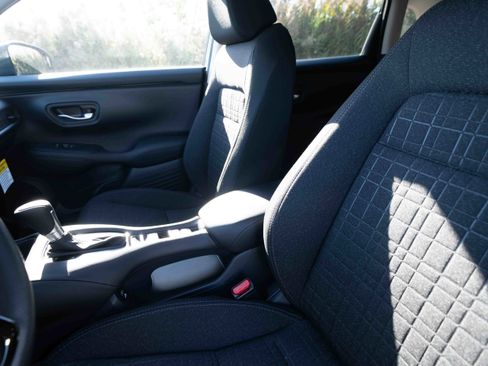 New 2026 Honda HR-V LX image 10