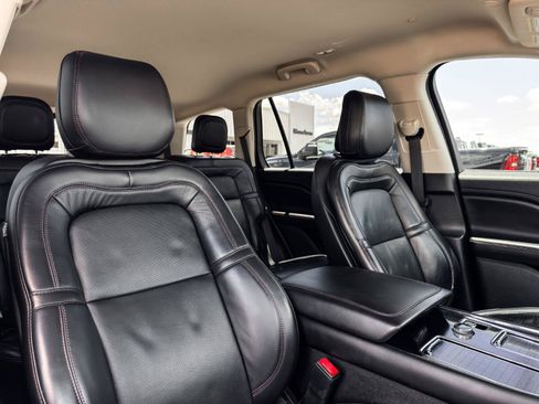 Used 2020 Lincoln Aviator Reserve w/ Elements Package Plus AWD/4WD image 15