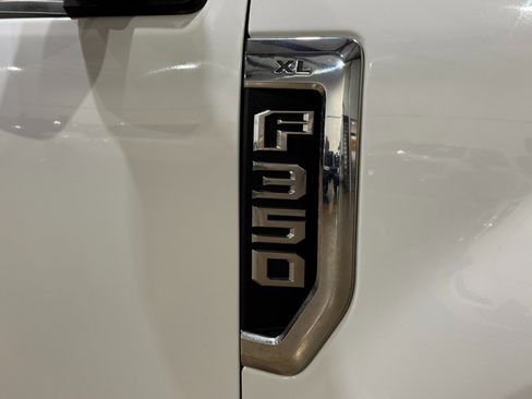 Used 2022 Ford F350 XL w/ Power Equipment Group image 49