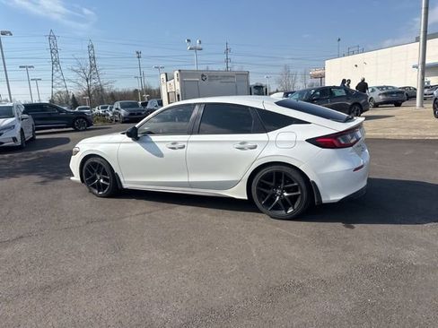 Used 2023 Honda Civic Sport image 17