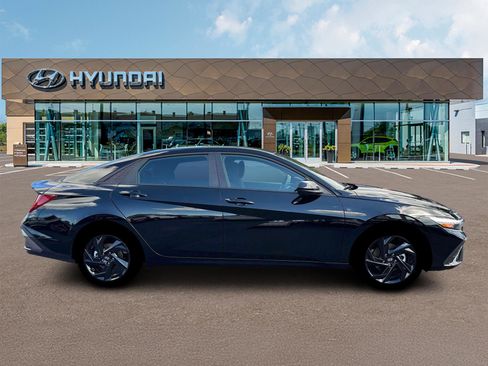 New 2026 Hyundai Elantra Sport image 9