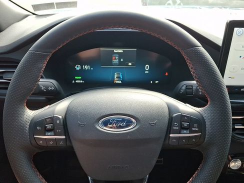 Used 2023 Ford Escape ST-Line Elite w/ Premium Technology Package AWD/4WD image 22