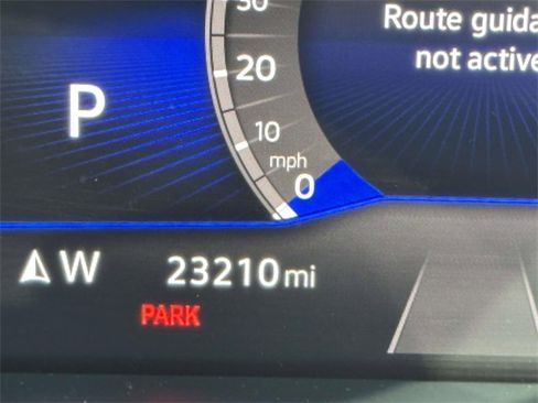 Used 2022 Volkswagen Tiguan SE image 40