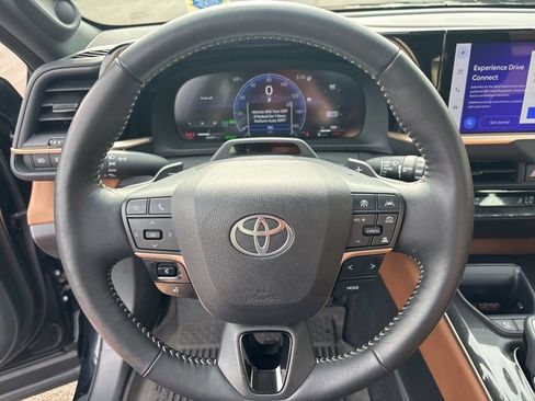 Used 2025 Toyota Crown Signia w/ Advanced Technology Package AWD/4WD image 19