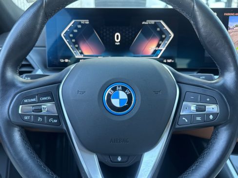 Used 2023 BMW i4 eDrive35 w/ Premium Package RWD image 10