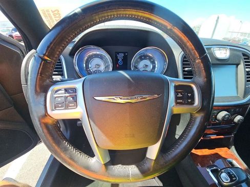 Used 2012 Chrysler 300 image 10
