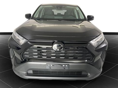 Used 2024 Toyota RAV4 LE AWD/4WD image 8