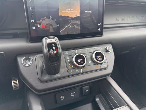 Used 2023 Land Rover Defender 110 X-Dynamic SE AWD/4WD image 23