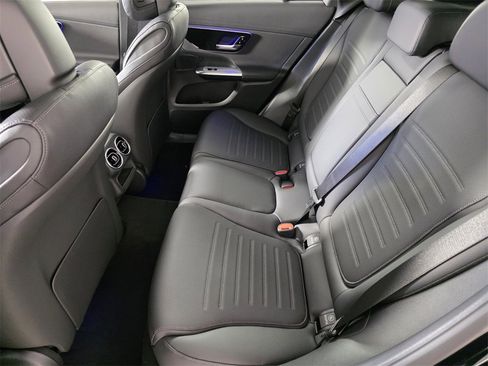 New 2026 Mercedes-Benz GLC 300 image 11