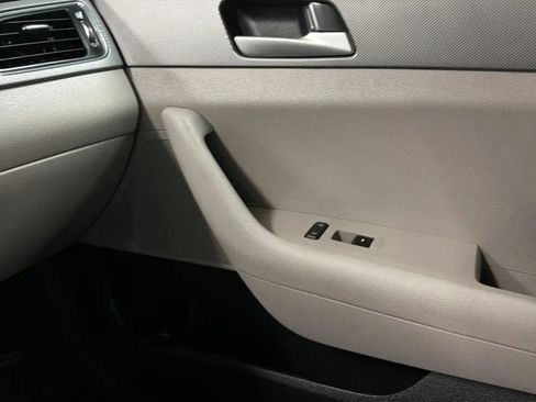 Used 2015 Hyundai Sonata SE FWD image 15