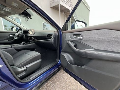 Certified 2023 Nissan Rogue SV image 22