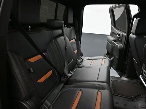 Used 2021 GMC Sierra 1500 AT4 w/ AT4 Value Package AWD/4WD image 23