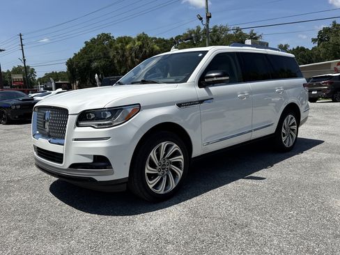 Used 2022 Lincoln Navigator Reserve RWD image 1