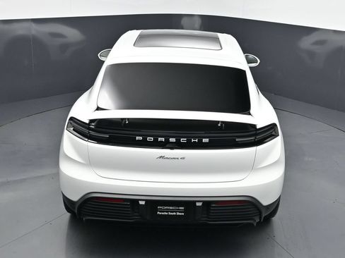 New 2026 Porsche Macan 4 Electric AWD/4WD image 15