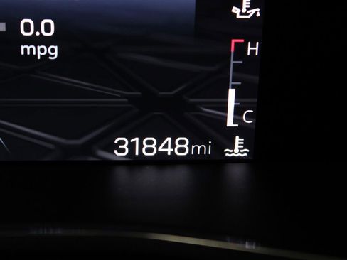 Used 2023 GMC Canyon Elevation image 23