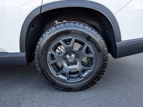New 2026 Honda Pilot TrailSport image 10