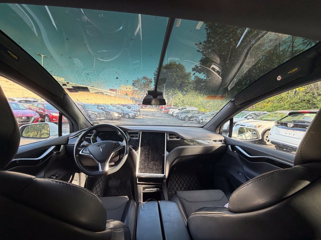 Used 2017 Tesla Model X 75D AWD/4WD image 4