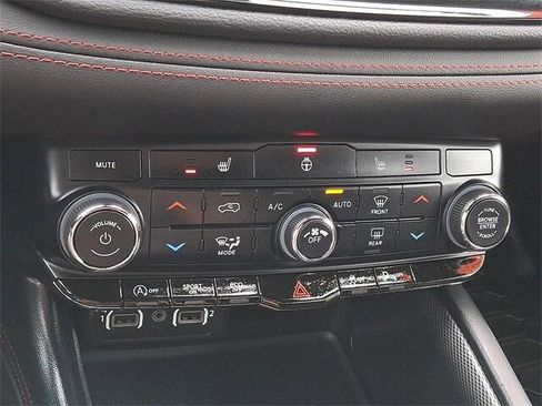 Certified 2023 Dodge Durango GT image 21