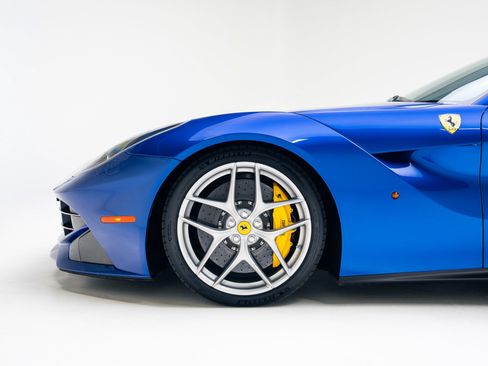 Used 2016 Ferrari F12 Berlinetta RWD image 14